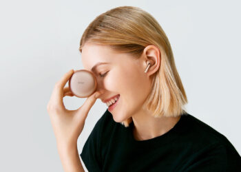 Kendi kendini temizleyen kulaklık: LG TONE Free